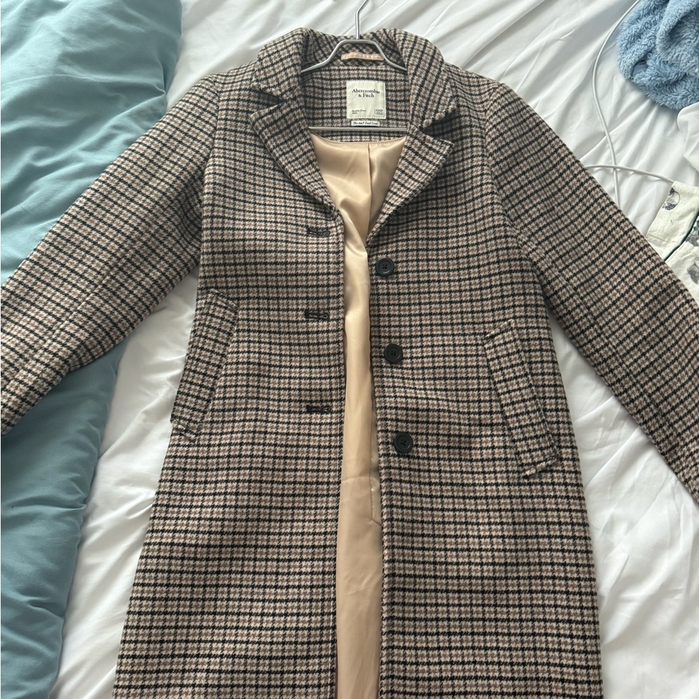 Abercrombie & Fitch Checkered Trench Coat - Black and Tan